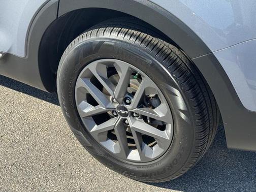 2023 Kia Telluride LX