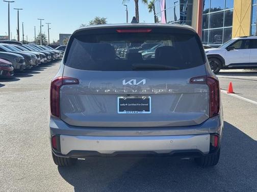 2023 Kia Telluride LX