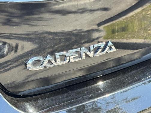 2019 Kia Cadenza Technology