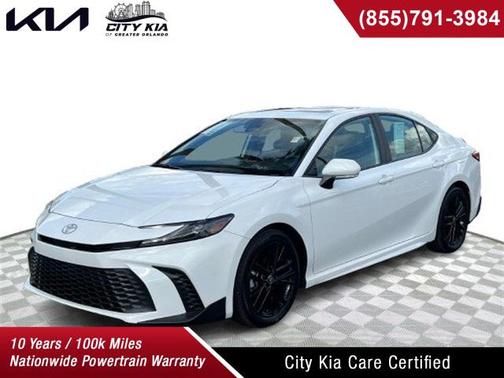 2025 Toyota Camry SE