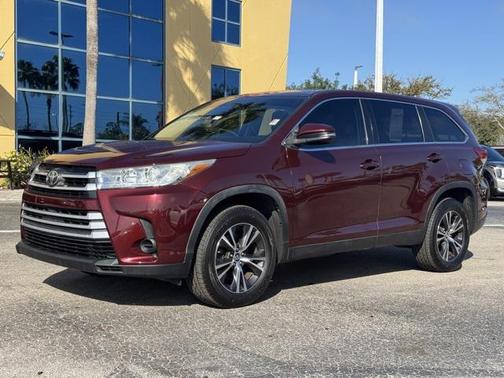 2019 Toyota Highlander LE