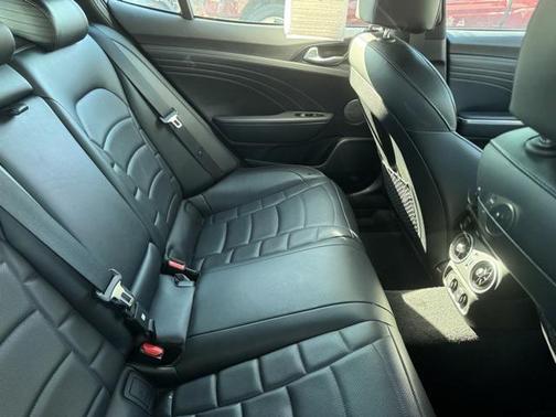 2022 Kia Stinger GT2