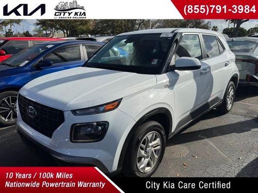 2025 Hyundai VENUE SE