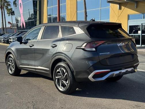 2023 Kia Sportage Hybrid LX