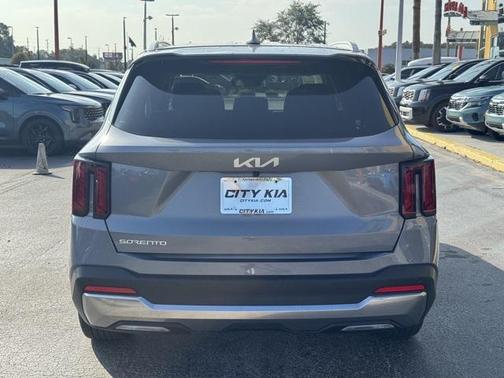 2024 Kia Sorento S
