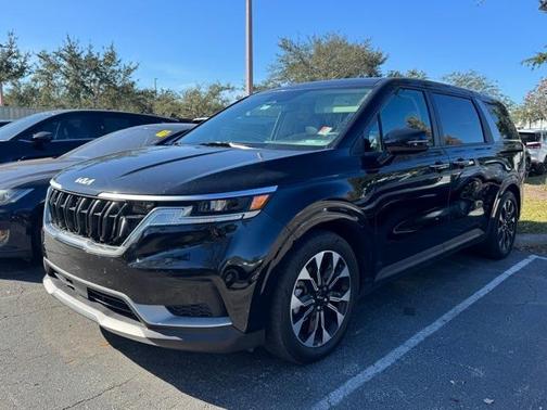 2024 Kia Carnival EX