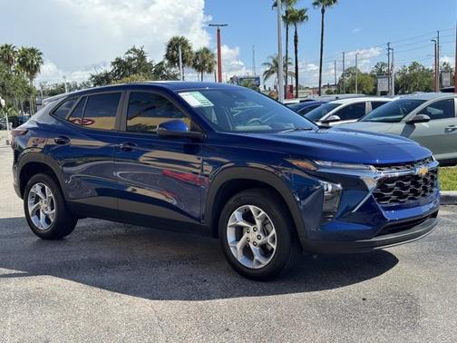 2024 Chevrolet Trax LS