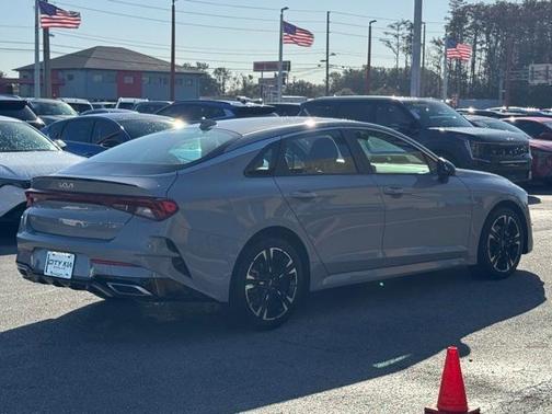 2023 Kia K5 GT-Line