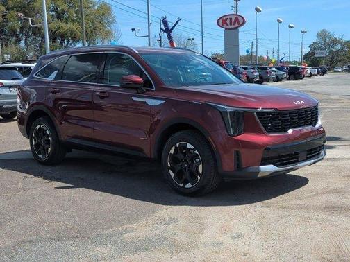 Red 2024 Kia Sorento S