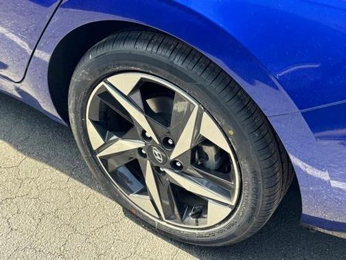 2023 Hyundai ELANTRA HEV Limited