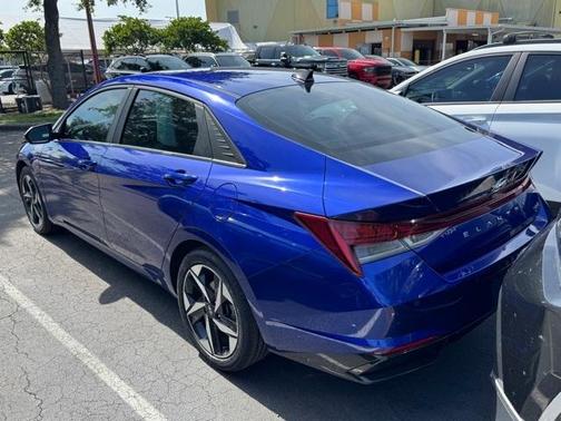 2023 Hyundai ELANTRA HEV Limited