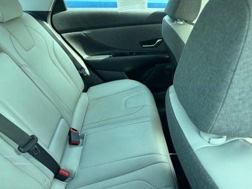 2023 Hyundai ELANTRA HEV Limited