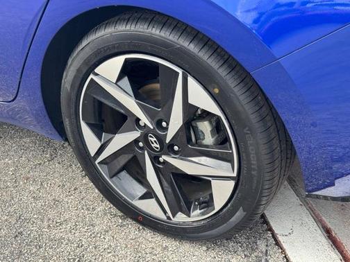 2023 Hyundai ELANTRA HEV Limited