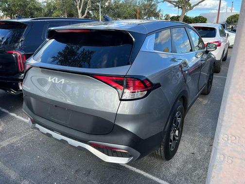 2023 Kia Sportage LX