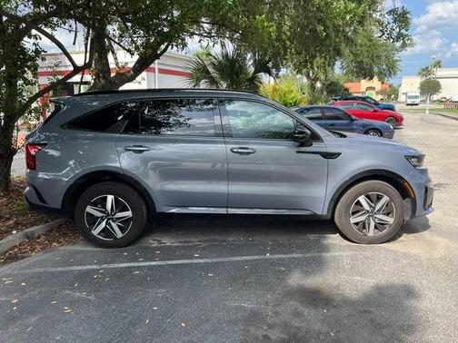 2023 Kia Sorento S