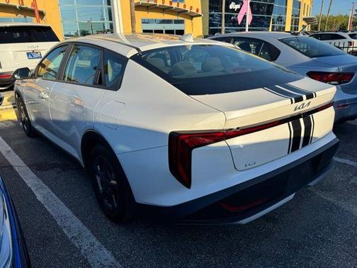 2025 Kia K4 