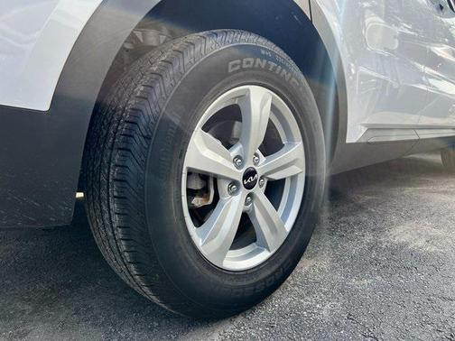 2023 Kia Sorento LX