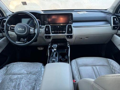 Glacial White Pearl 2022 Kia Sorento SX-PRESTIGE