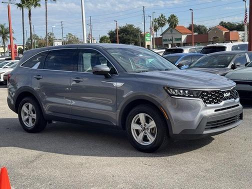 2023 Kia Sorento LX
