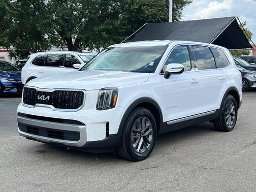 2023 Kia Telluride LX