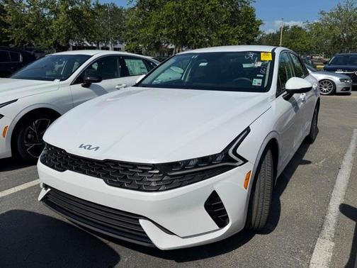 2023 Kia K5 LXS