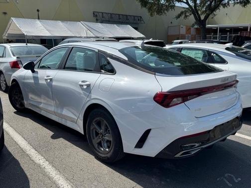 2023 Kia K5 LXS