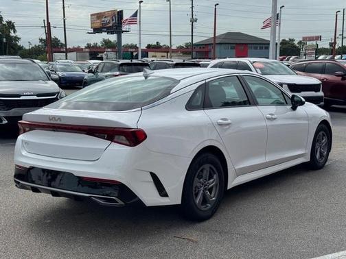 2023 Kia K5 LXS