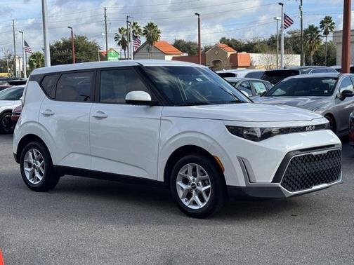 2023 Kia Soul LX