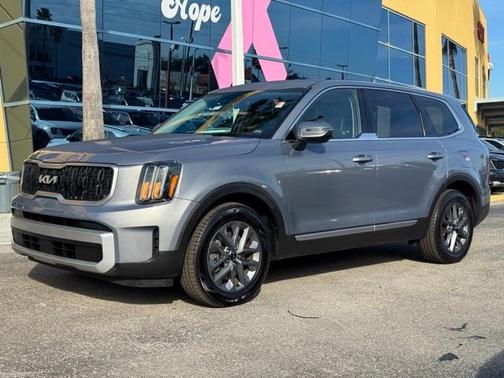 2024 Kia Telluride LX