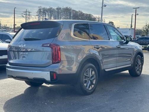 2024 Kia Telluride LX