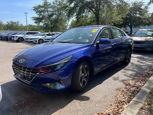 2023 Hyundai ELANTRA Limited