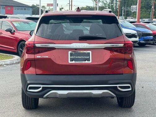 Orange 2023 Kia Seltos S