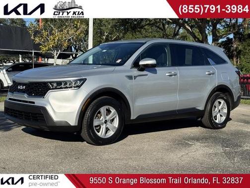 2022 Kia Sorento LX
