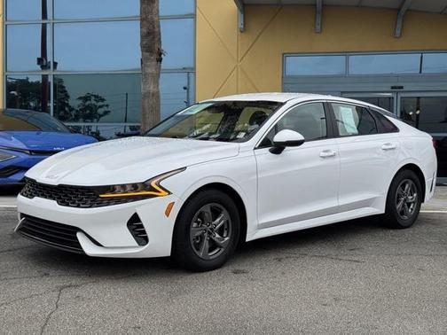 2024 Kia K5 LXS