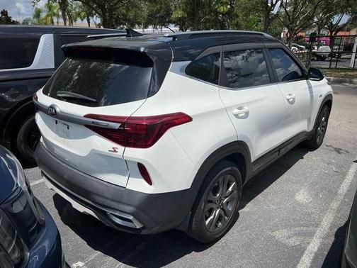 2021 Kia Seltos S