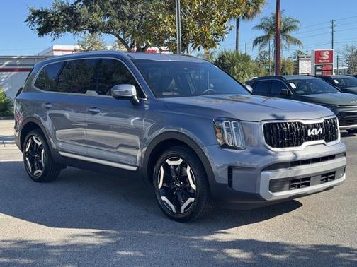 2023 Kia Telluride EX