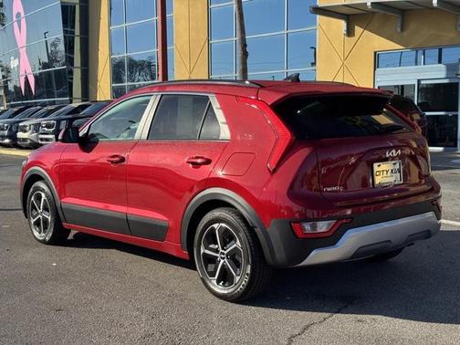 2023 Kia Niro EX