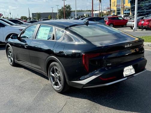 2025 Kia K4
