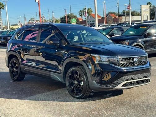 2022 Volkswagen Taos 1.5T SE