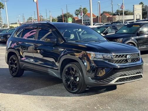 2022 Volkswagen Taos 1.5T SE