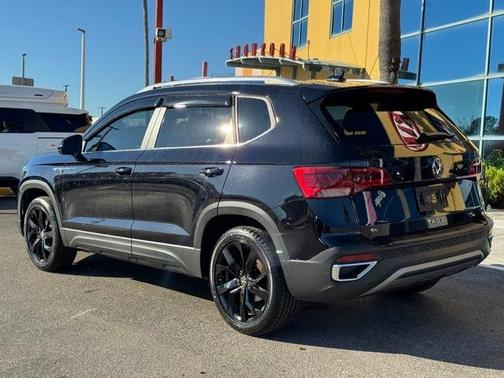 2022 Volkswagen Taos 1.5T SE