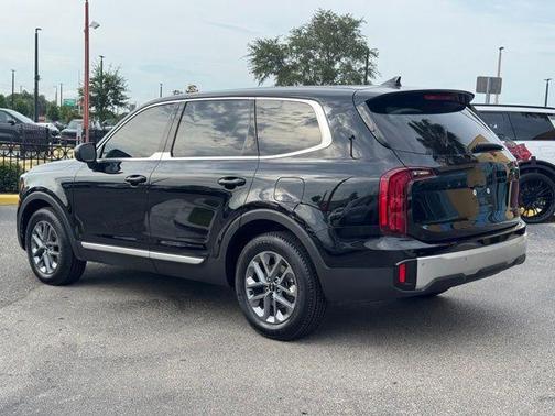 Black 2024 Kia Telluride LX