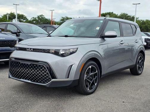 Gray 2024 Kia Soul EX
