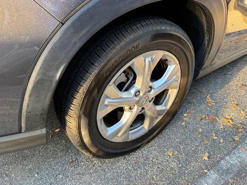 Modern Steel Metallic 2025 Honda HR-V LX