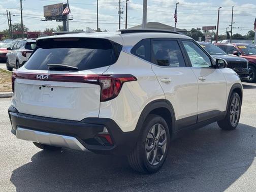 2024 Kia Seltos S