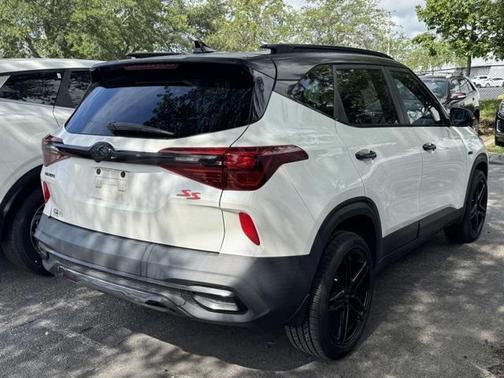 2021 Kia Seltos S