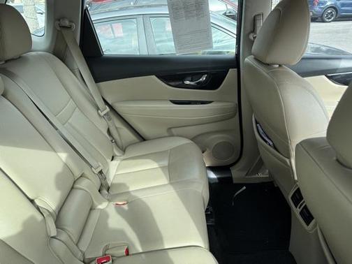 2020 Nissan Rogue SL