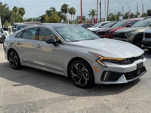 2025 Kia K5 GT-Line