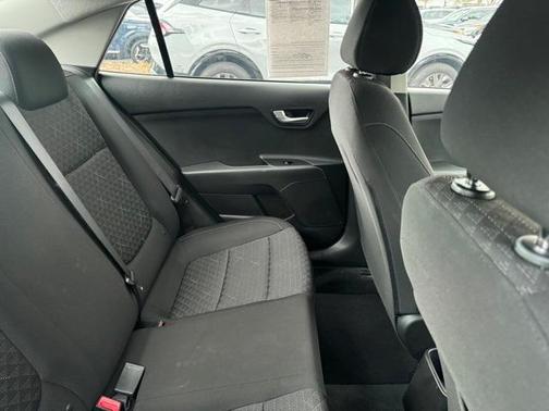 2022 Kia Rio LX
