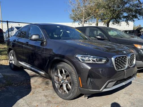 2023 BMW X4 xDrive30i